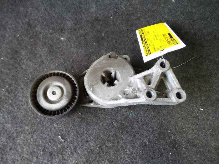 Usados Rodillo tensor correa múltiple Seat Leon (1M1) 1.8 20V Precio de solicitud ofrecido por Autodemontage Joko B.V.