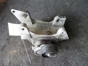 Used Air conditioning bracket Peugeot 307 SW (3H) 2.0 HDi 110 FAP Price on request offered by Autodemontage Joko B.V.