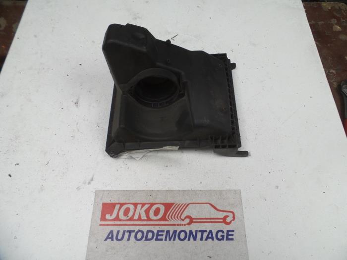 Begagnade Luftfilterhus Audi A4 Avant (B6) 1.9 TDI PDE 130 Pris på förfrågan erbjuds av Autodemontage Joko B.V.