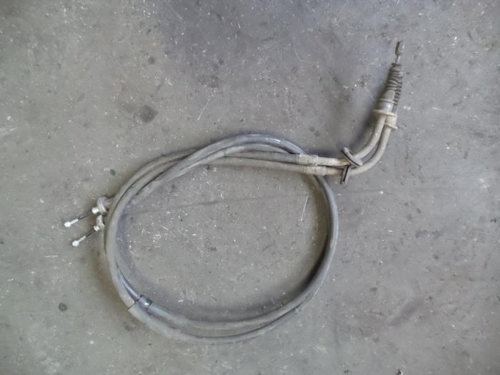Parking brake cable from a MINI Mini One/Cooper (R50) 1.6 16V Cooper 2002