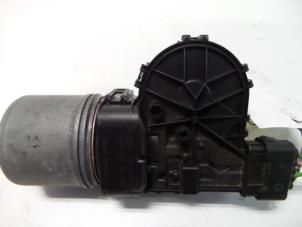 Used Front wiper motor Peugeot 206+ (2L/M) 1.1 XR,XS Price on request offered by Autodemontage Joko B.V.