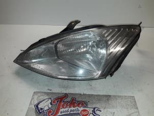 Used Headlight, left Ford Focus 1 Wagon 1.8 TDdi Price on request offered by Autodemontage Joko B.V.