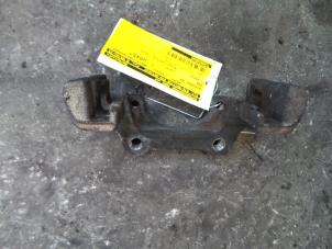 Used Rear brake calliperholder, right BMW 1 serie (F20) 114i 1.6 16V Price on request offered by Autodemontage Joko B.V.