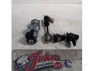 Used Set of cylinder locks (complete) Ford Focus C-Max 1.6 16V Price on request offered by Autodemontage Joko B.V.