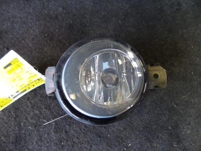 Używane Halogen prawy Nissan Primera (P12) 2.0 16V CVT Cena na żądanie oferowane przez Autodemontage Joko B.V.
