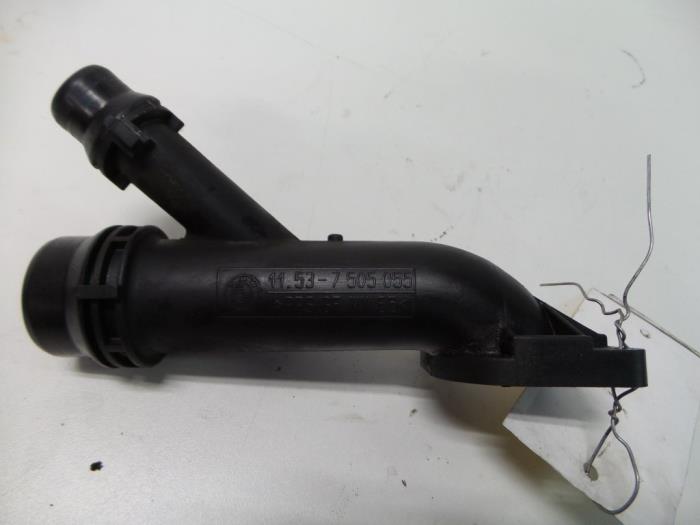 Begagnade Vattenrör BMW 3 serie Compact (E46/5) 316ti 16V Pris på förfrågan erbjuds av Autodemontage Joko B.V.