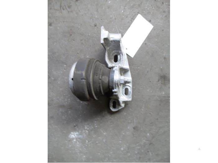 Used Engine mount Ford Galaxy (WGR) 1.9 TDI Price on request offered by Autodemontage Joko B.V.