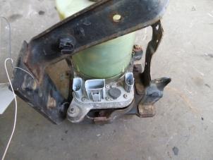 Used Power steering pump Ford Focus 2 1.8 TDCi 16V Price on request offered by Autodemontage Joko B.V.