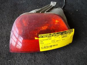 Used Rear fog light Ford Focus 2 1.8 TDCi 16V Price on request offered by Autodemontage Joko B.V.