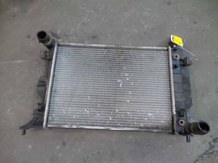 Usagé Radiateur Saab 900 II 2.0 i,Si 16V Prix sur demande proposé par Autodemontage Joko B.V.