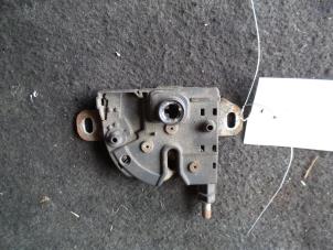 Used Bonnet lock mechanism Ford Tourneo Connect I 1.8 TDCi 90 Price on request offered by Autodemontage Joko B.V.