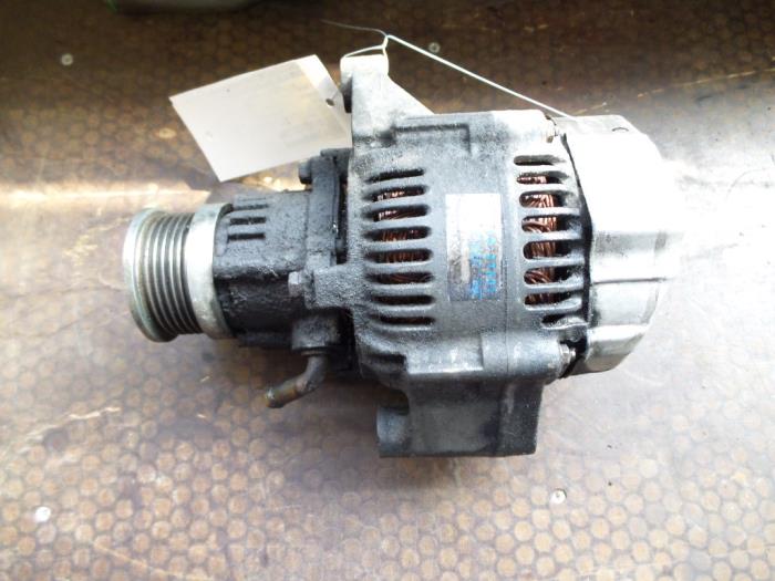 Begagnade Dynamo Hyundai Getz 1.5 CRDi 12V Pris på förfrågan erbjuds av Autodemontage Joko B.V.
