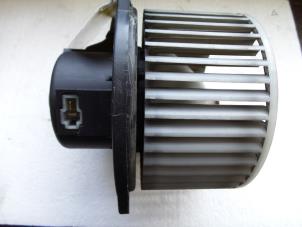 Usados Motor de ventilador de calefactor Hyundai Getz 1.5 CRDi 12V Precio de solicitud ofrecido por Autodemontage Joko B.V.