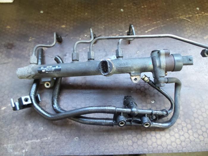 Gebrauchte Dieselleitung Set Hyundai Getz 1.5 CRDi 12V Preis auf Anfrage angeboten von Autodemontage Joko B.V.