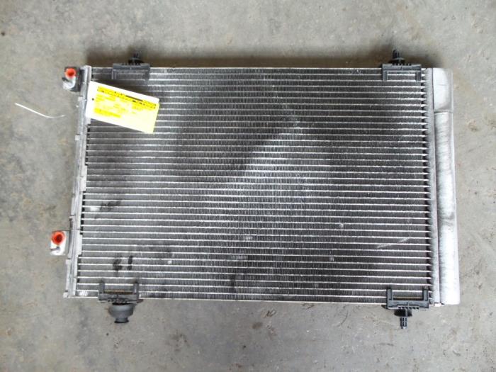 Usagé Condenseur de climatisation Peugeot 307 SW (3H) 1.6 HDiF 110 16V Prix sur demande proposé par Autodemontage Joko B.V.