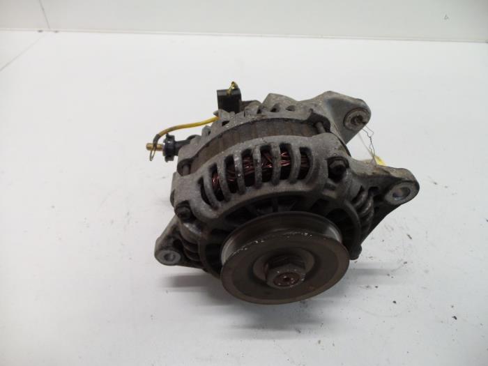 Gebrauchte Dynamo Nissan X-Trail (T30) 2.2 Di 4x4 Preis auf Anfrage angeboten von Autodemontage Joko B.V.