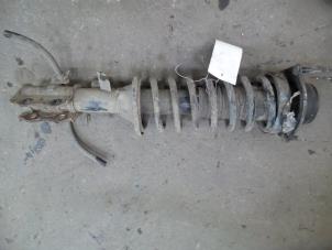 Used Front shock absorber rod, left Kia Rio (DC22/24) 1.5 16V Price on request offered by Autodemontage Joko B.V.