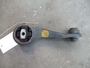 Used Gearbox mount Renault Clio II (BB/CB) 1.2 16V Price on request offered by Autodemontage Joko B.V.