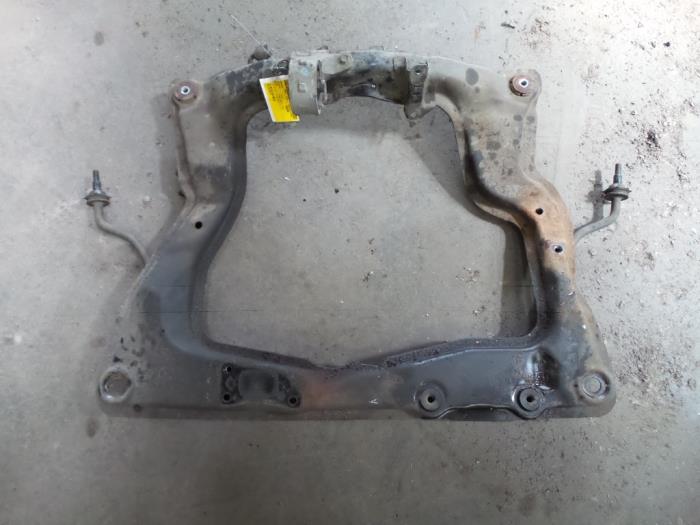 Usados Subchasis Daihatsu Cuore (L251/271/276) 1.0 12V Precio de solicitud ofrecido por Autodemontage Joko B.V.