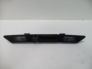 Used Tailgate handle Audi Q7 (4LB) 3.0 TDI V6 24V Price on request offered by Autodemontage Joko B.V.