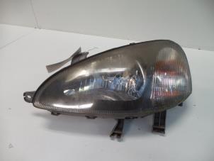 Used Headlight, left Chevrolet Tacuma 1.6 16V Price on request offered by Autodemontage Joko B.V.