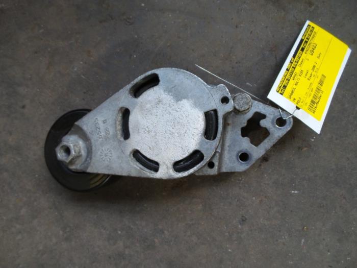 Usados Rodillo tensor correa múltiple Volkswagen Polo IV (9N1/2/3) 1.4 TDI 70 Precio de solicitud ofrecido por Autodemontage Joko B.V.