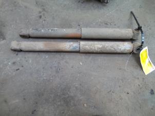Used Shock absorber kit Volkswagen LT II 2.5 SDi Price on request offered by Autodemontage Joko B.V.