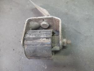 Used Engine mount Volkswagen LT II 2.5 SDi Price on request offered by Autodemontage Joko B.V.