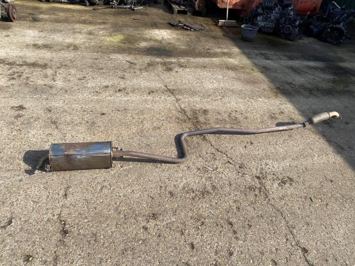 Gebrauchte Auspuff Enddämpfer Ford Fiesta 5 (JD/JH) 1.3 Preis auf Anfrage angeboten von Autodemontage Joko B.V.