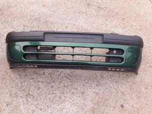 Used Front bumper Renault Clio II (BB/CB) 1.2 Price on request offered by Autodemontage Joko B.V.