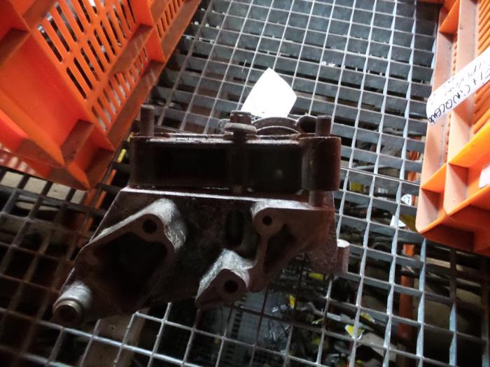 Engine mount from a Fiat Stilo (192A/B) 1.6 16V 2002