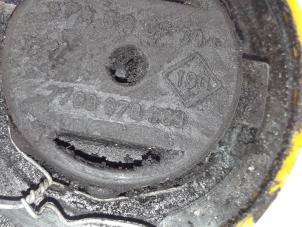 Ölkappe van een Renault Clio II (BB/CB) 1.4 1998