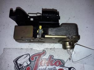 Used Door lock mechanism 2-door, right Ford Transit 2.0 TDdi 16V 260S Price on request offered by Autodemontage Joko B.V.