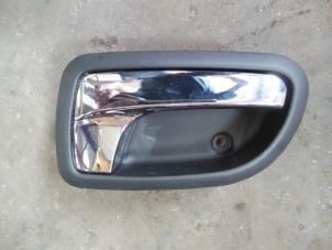 Used Front door handle 4-door, right Kia Picanto (BA) 1.0 12V Price on request offered by Autodemontage Joko B.V.