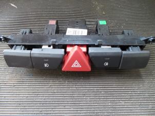Used Panic lighting switch Kia Picanto (BA) 1.0 12V Price on request offered by Autodemontage Joko B.V.