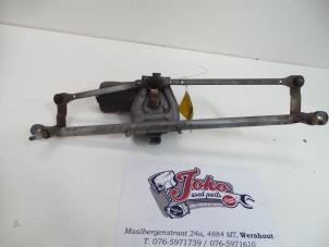 Used Wiper mechanism Renault Clio II (BB/CB) 1.2 Societe Price on request offered by Autodemontage Joko B.V.