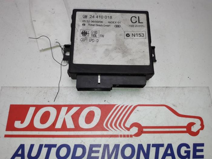 Central door locking module from a Opel Astra 2000