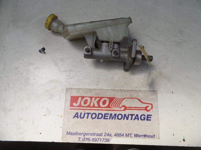 Gebrauchte Hauptbremszylinder Citroen C2 (JM) 1.4 HDI Preis auf Anfrage angeboten von Autodemontage Joko B.V.
