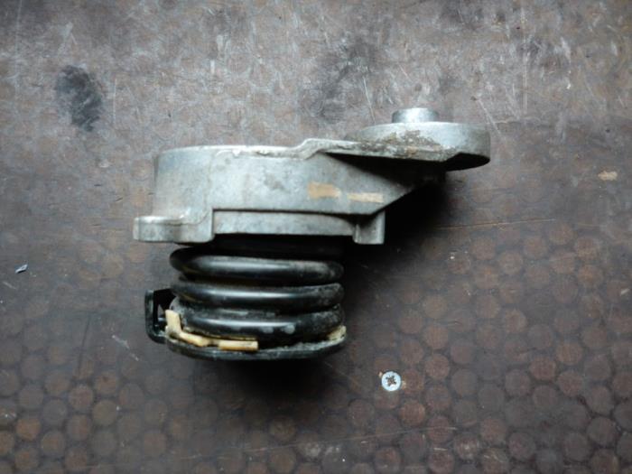 Usados Rodillo tensor correa múltiple Opel Meriva (A) 1.7 CDTI 16V Precio de solicitud ofrecido por Autodemontage Joko B.V.