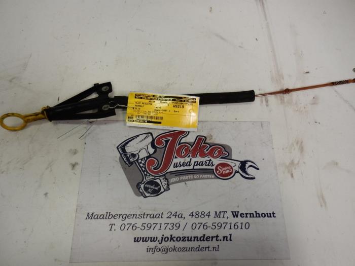 Renault Clio Gearbox Oil Top Up