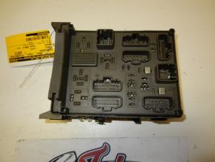 Used Fuse box Renault Espace (JK) 2.2 dCi 16V Price on request offered by Autodemontage Joko B.V.