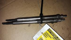 Used Glow plug Renault Espace (JK) 2.2 dCi 16V Price on request offered by Autodemontage Joko B.V.