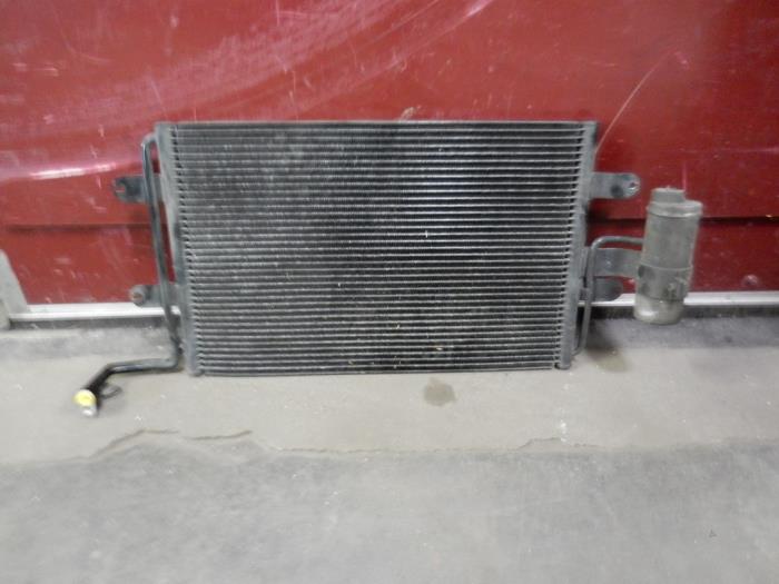 Gebrauchte Klima Kondensor Volkswagen Golf IV (1J1) 1.4 16V Preis auf Anfrage angeboten von Autodemontage Joko B.V.