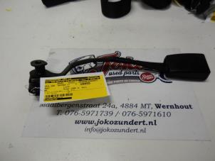Used Front seatbelt buckle, left Audi A3 (8L1) 1.8 20V Price on request offered by Autodemontage Joko B.V.