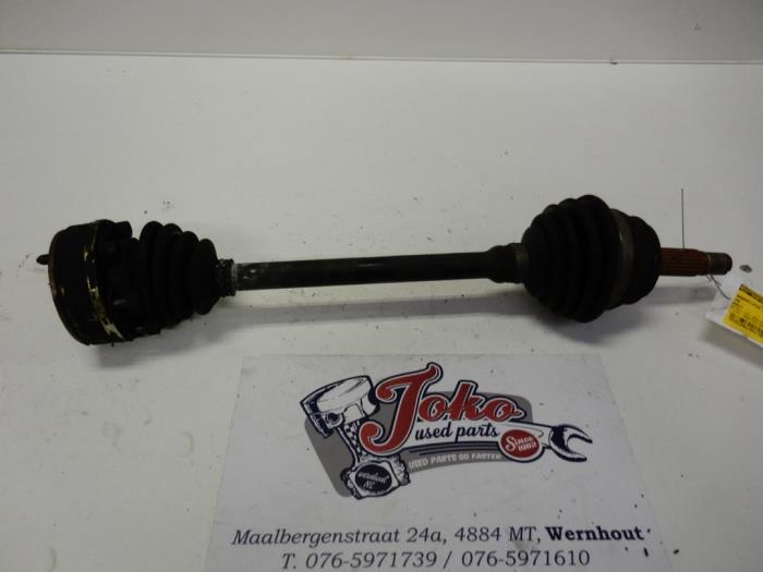 Gebrauchte Antriebswelle links vorne Volkswagen Polo III Classic (6KV2) 1.9 SDI Preis auf Anfrage angeboten von Autodemontage Joko B.V.