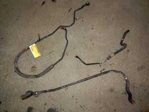 Gebrauchte Lenkkraftverstärker Leitung Volkswagen Polo III Classic (6KV2) 1.9 SDI Preis auf Anfrage angeboten von Autodemontage Joko B.V.
