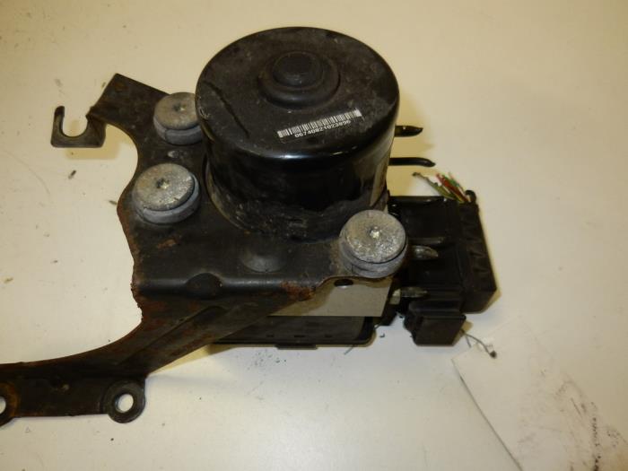 Used ABS pump Ford Focus 1 1.4 16V Price on request offered by Autodemontage Joko B.V.