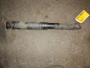 Used Shock absorber kit Smart Fortwo Coupé (451.3) 1.0 45 KW Price on request offered by Autodemontage Joko B.V.