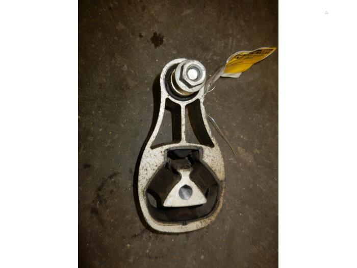 Used Engine mount Smart Fortwo Coupé (451.3) 1.0 45 KW Price on request offered by Autodemontage Joko B.V.