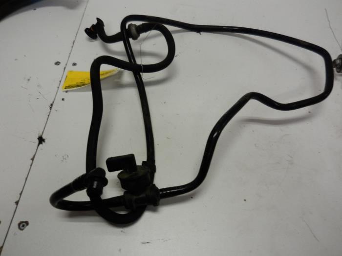Used Lines (miscellaneous) Smart Fortwo Coupé (451.3) 1.0 45 KW Price on request offered by Autodemontage Joko B.V.